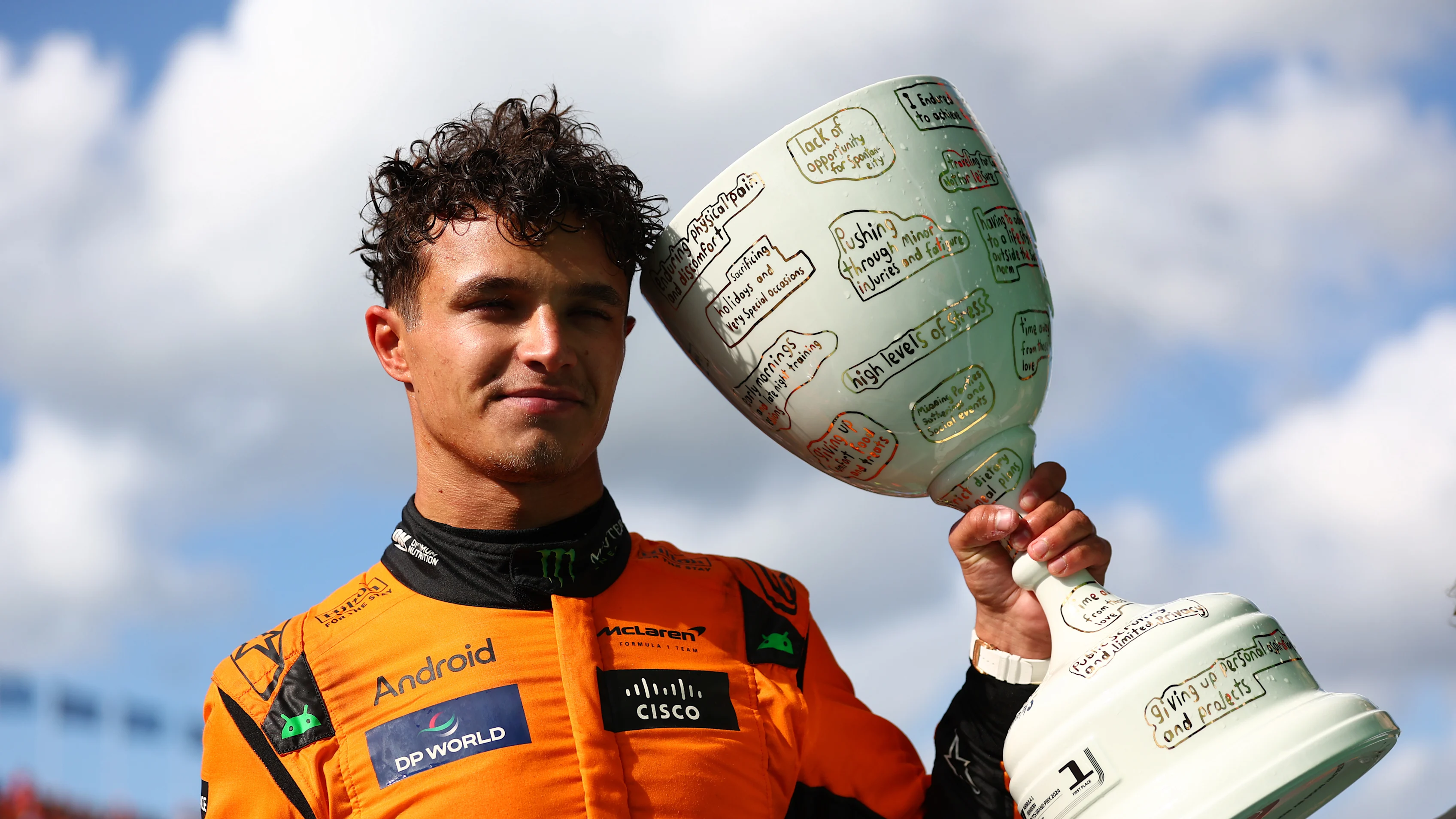 Zandvoort, Hollanda - 25 Ağustos: Büyük Britanya ve McLaren'den yarış kazanan Lando Norris için