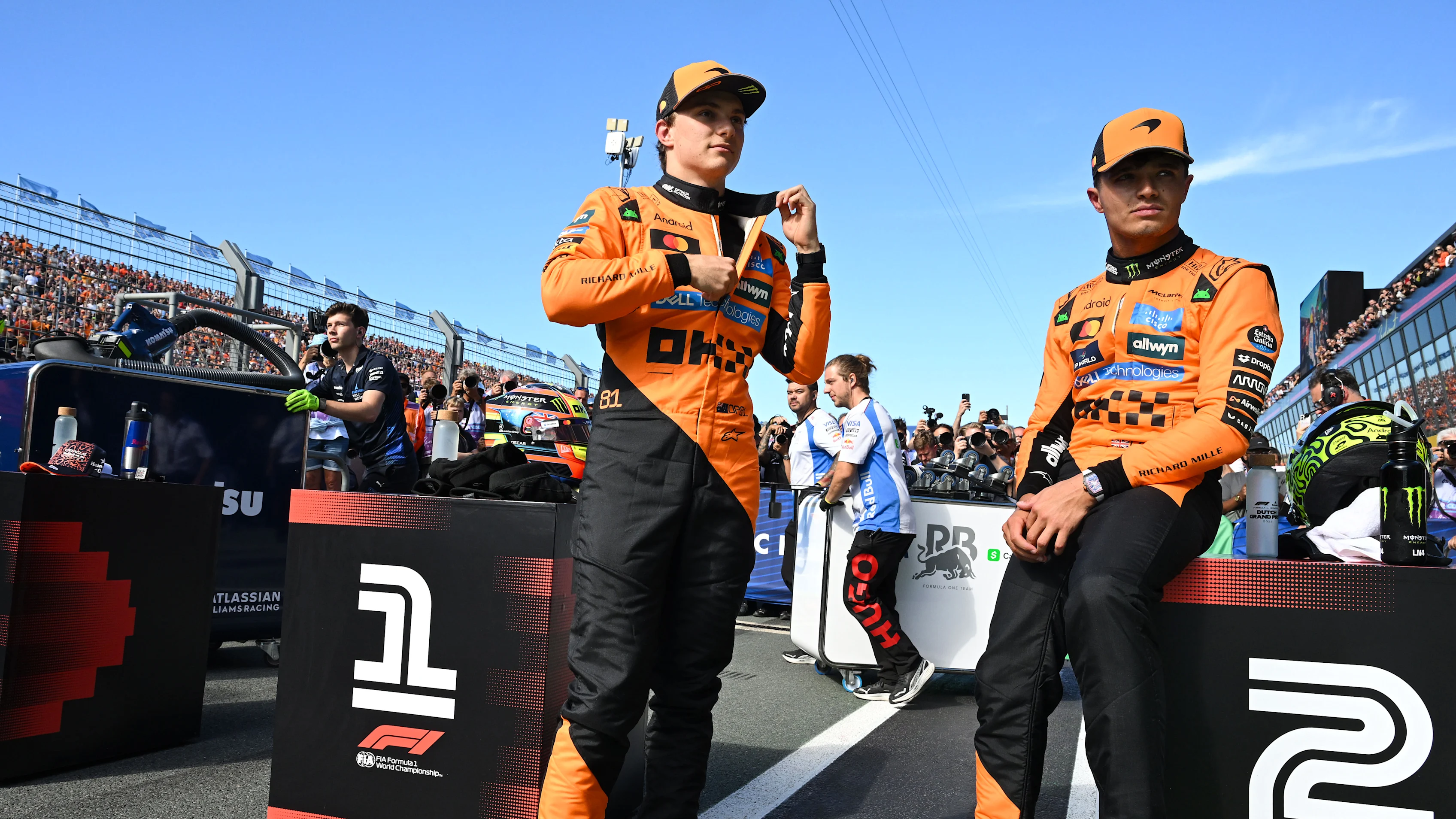 Zandvoort, Hollanda - 30 Ağustos: Pole Pozisyon Eleme Oscar Piastri ve McLaren