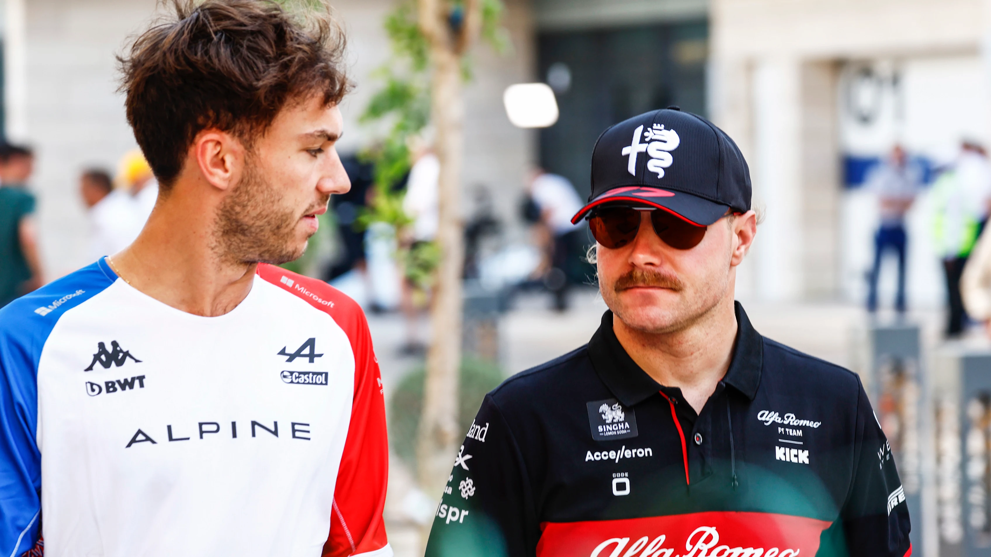Losail International Circuit, Katar - 07 Ekim: Pierre Gasly, Alpine F1 takımı ve Valtteri
