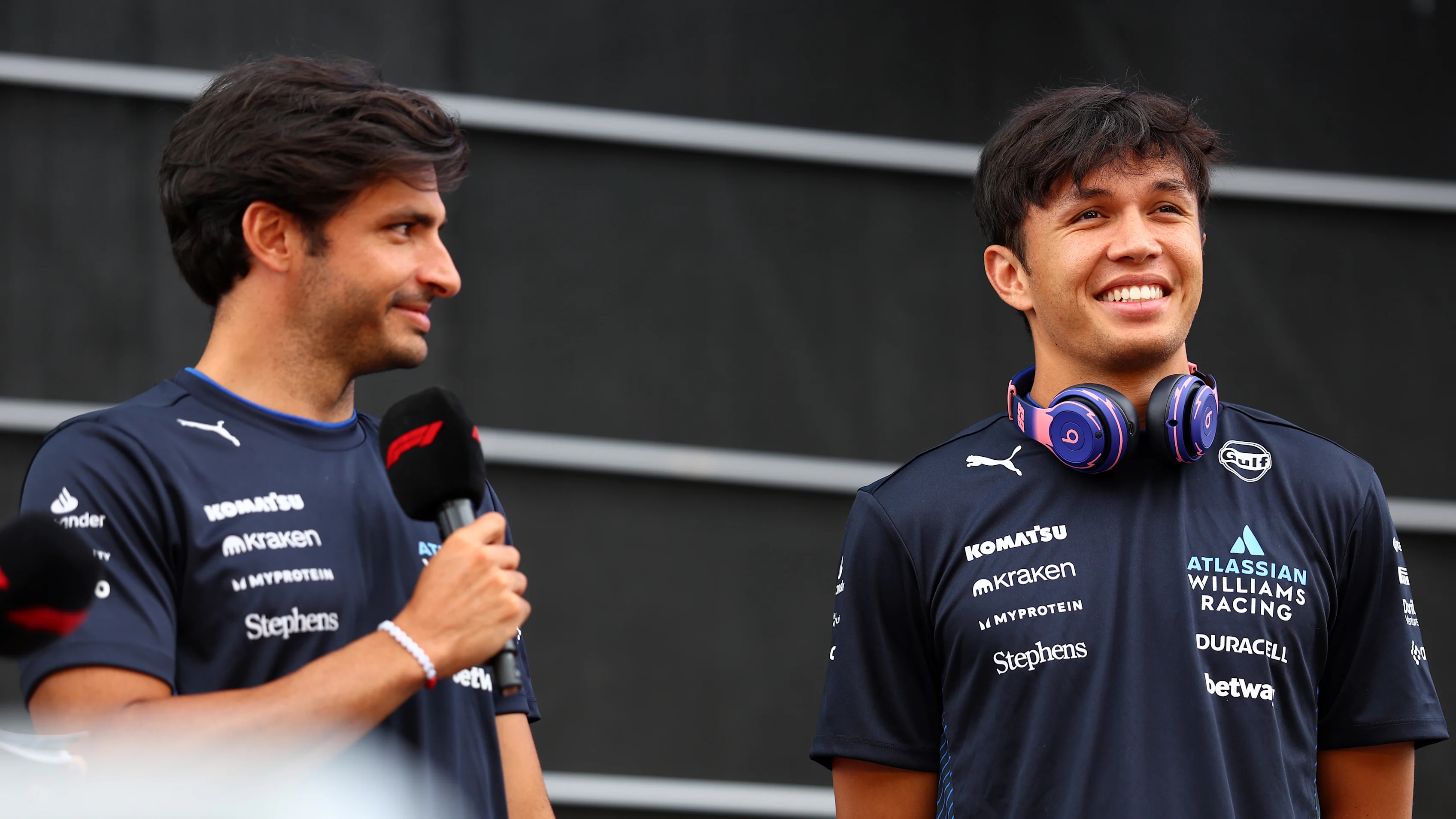 Spielberg, Avusturya - 27 Haziran: İspanya'dan Carlos Sainz ve Williams ve Tayland'dan Alexander Albon