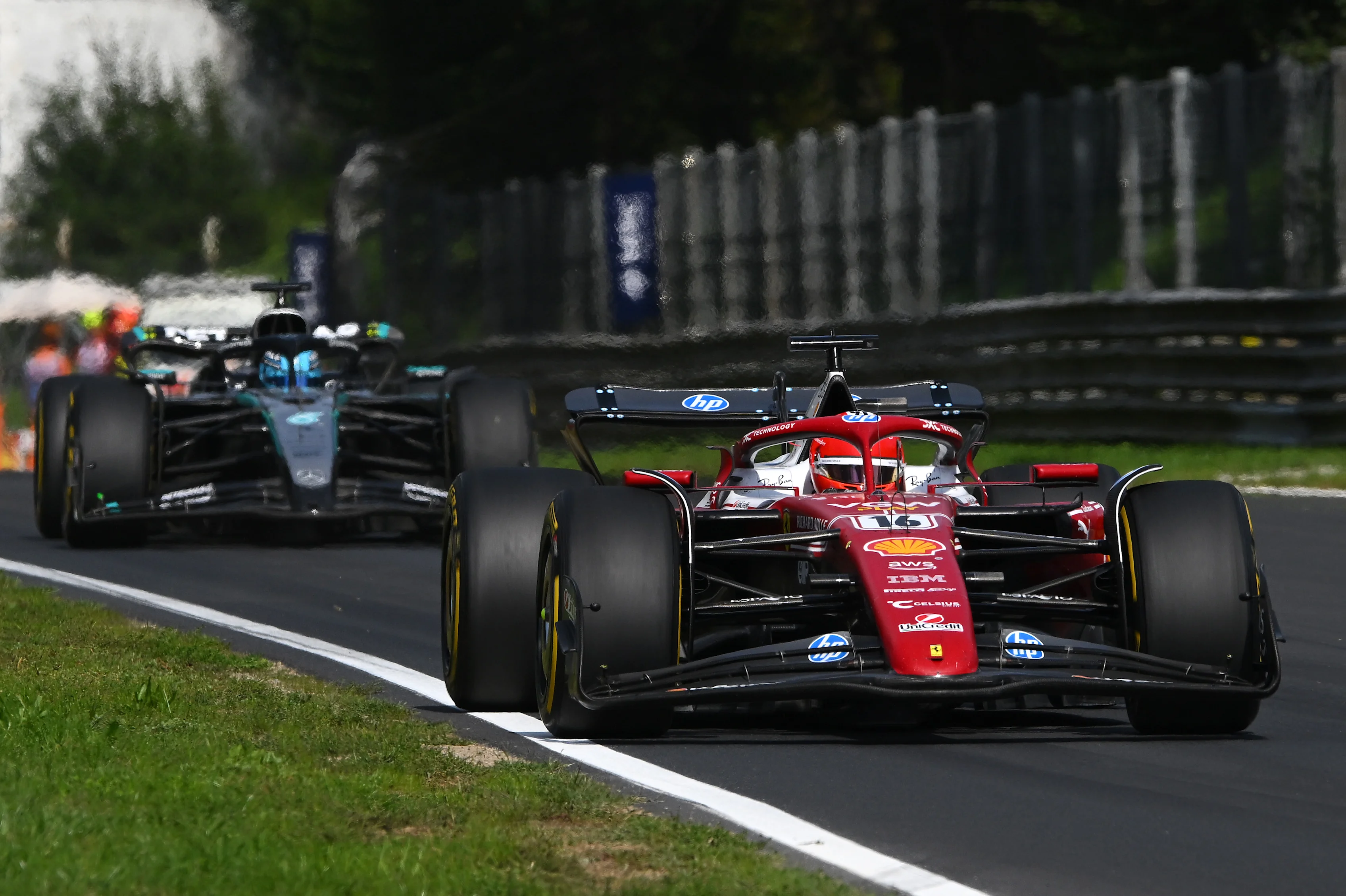 Monza, İtalya - 07 Eylül: Monako'dan Charles Leclerc (16) Scuderia Ferrari SF -25