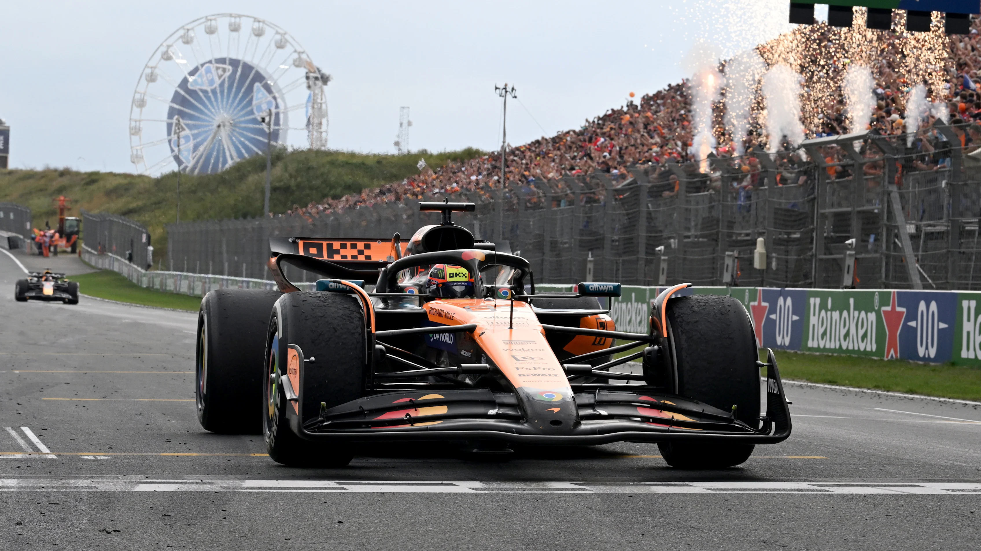 Zandvoort, Hollanda - 31 Ağustos: Avustralya'dan yarış kazanan Oscar Piastri (81) McLaren