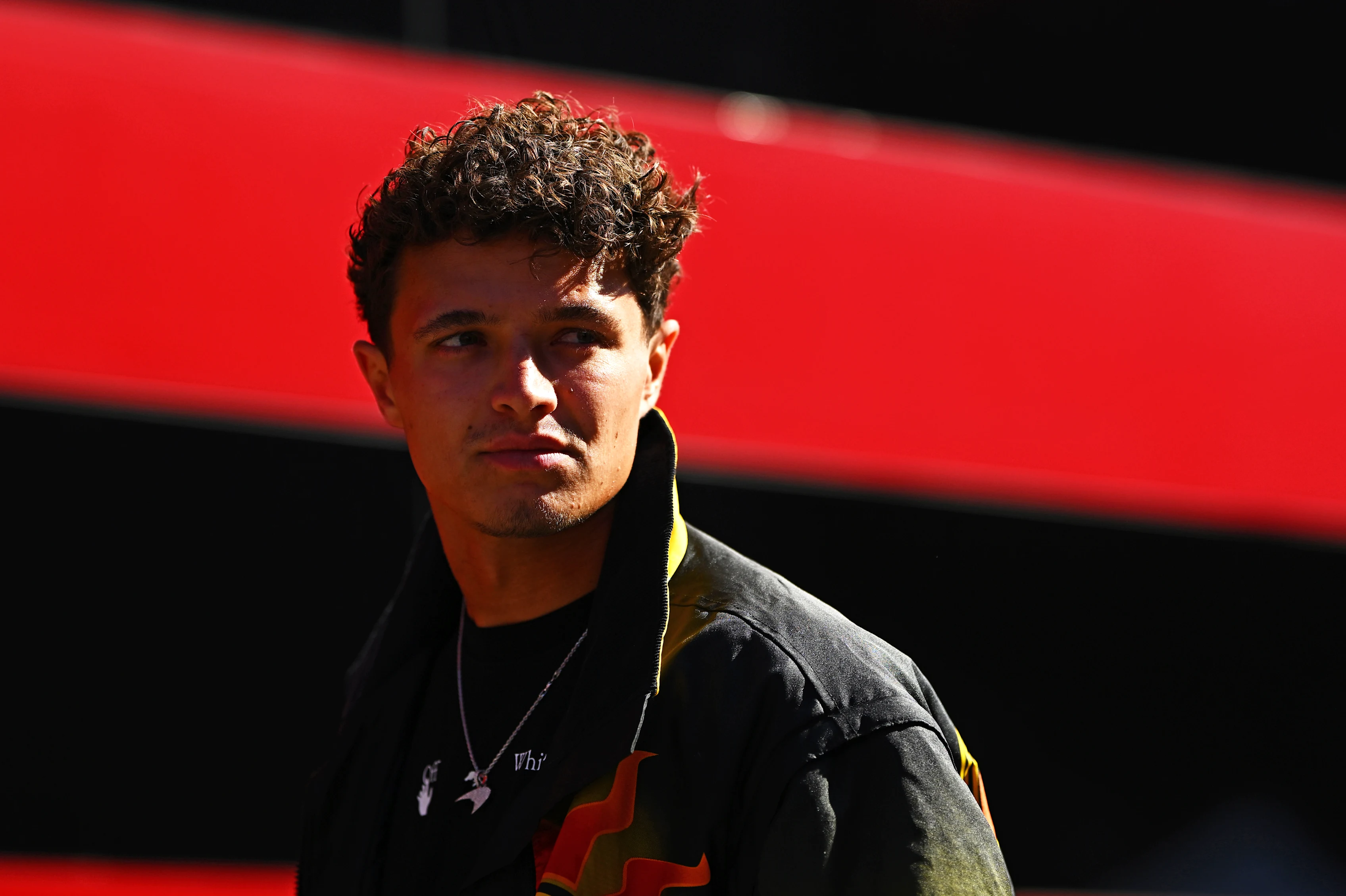 Monza, İtalya - 04 Eylül: Büyük Britanya ve McLaren'den Lando Norris padokta geliyor