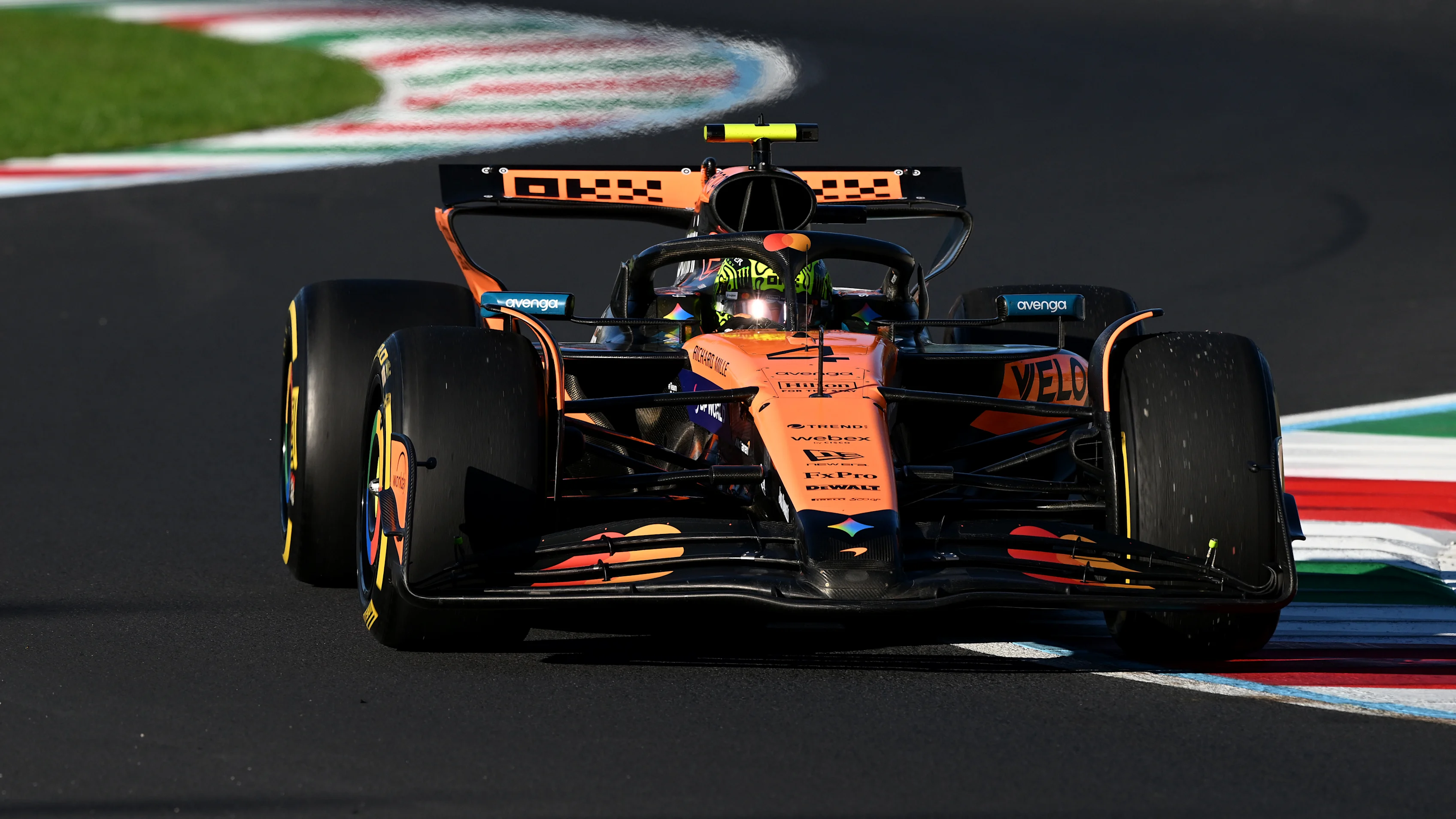Monza, İtalya - 05 Eylül: Büyük Britanya'dan Lando Norris (4) McLaren MCL39 Mercedes