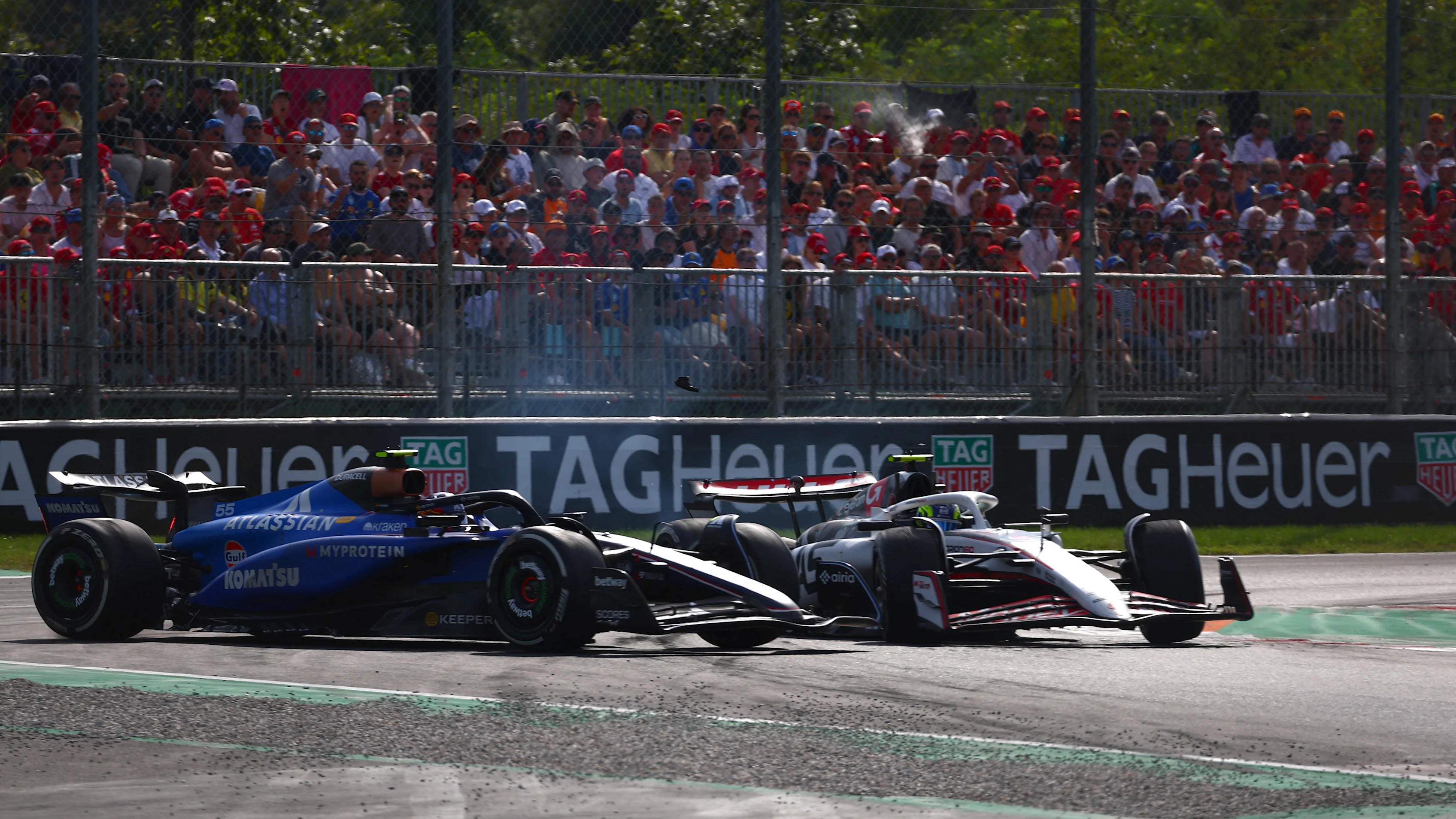 Monza, İtalya - 07 Eylül: İspanya'dan Carlos Sainz (55) Williams FW47 Mercedes ve