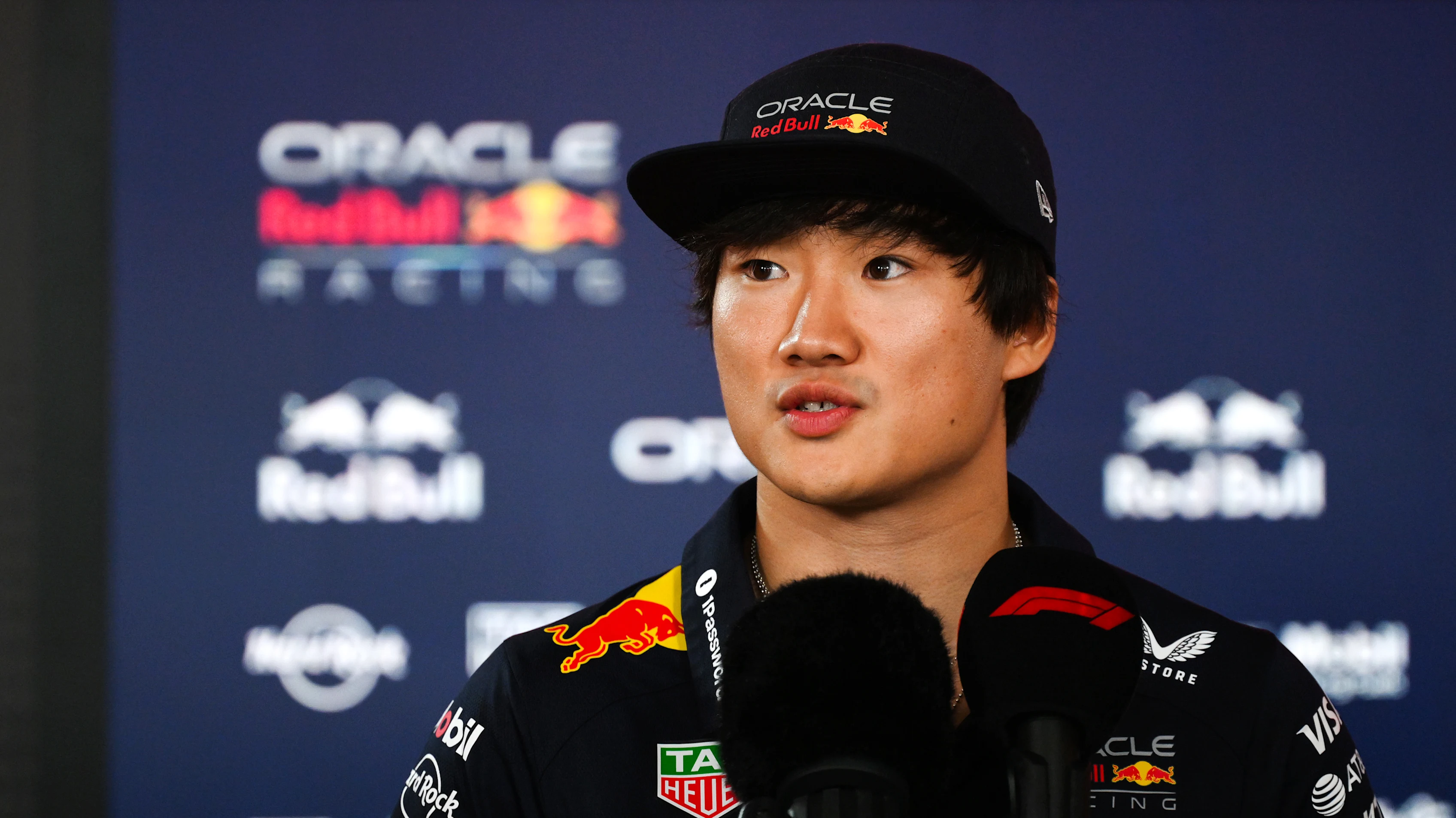 BAKU, Azerbaycan - 18 Eylül: Japonya'dan Yuki Tsunoda ve Oracle Red Bull Racing