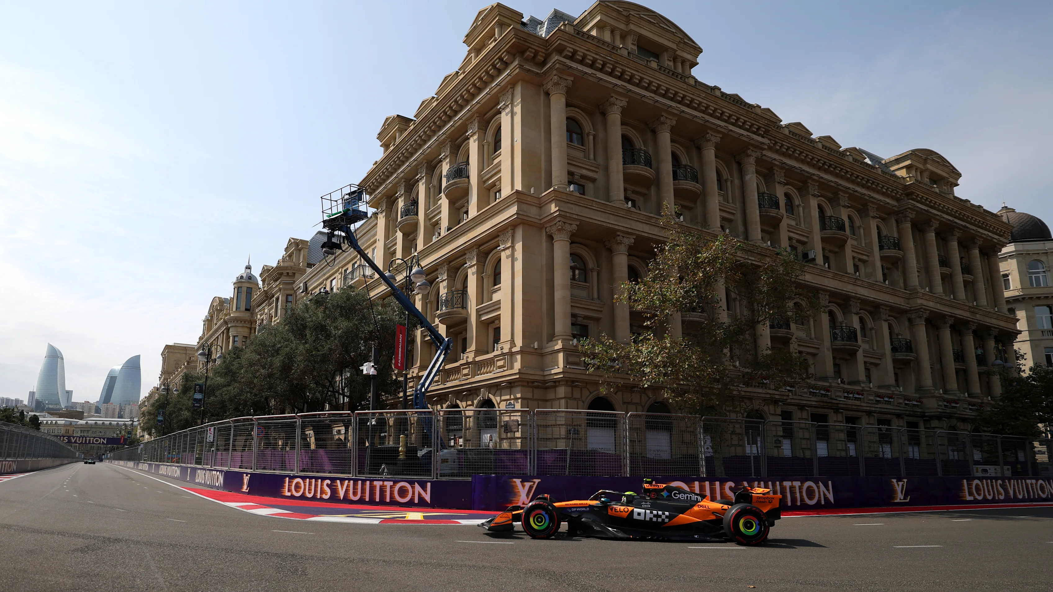BAKU, Azerbaycan - 19 Eylül: Büyük Britanya'dan Lando Norris (4) McLaren MCL39