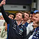 Williams'ın takım müdürü James Vowles, takımla özel anı yakalayan