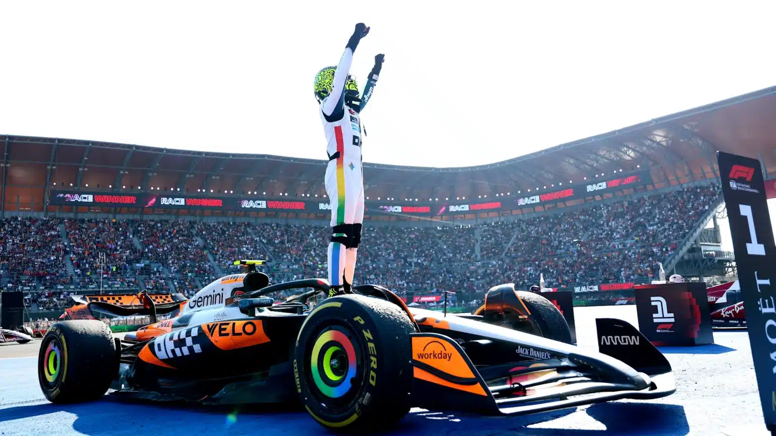 GERÇEKLER VE İSTATİSTİKLER: Norris, McLaren’ın 1989’dan bu yana ilk Meksika galibiyetiyle şampiyonluk liderliğini yeniden ele geçirdi