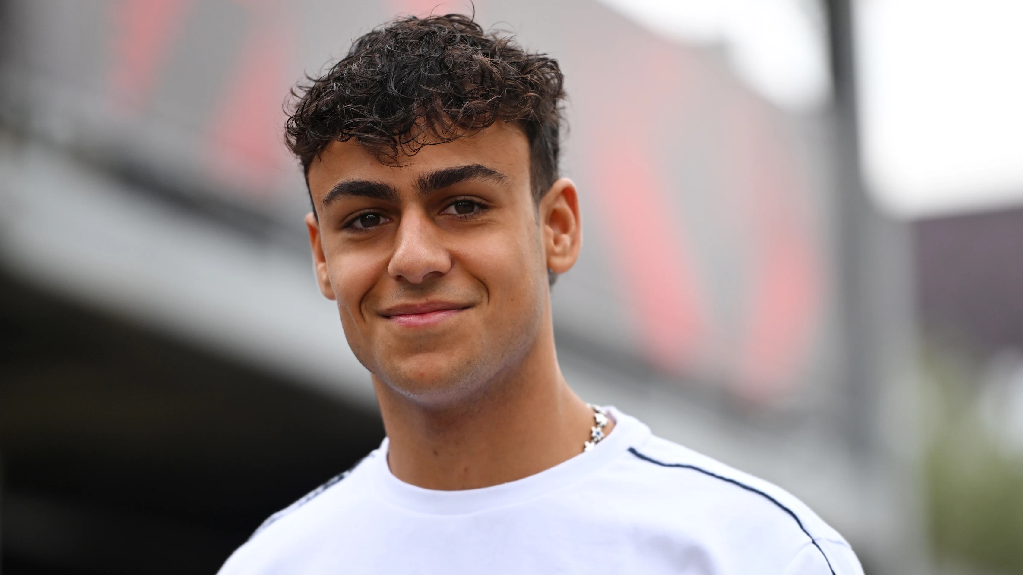 BAKÜ, AZERBAYCAN - 19 EYLÜL: Büyük Britanya'dan Arvid Lindblad ve Campos Racing (4) bakıyor