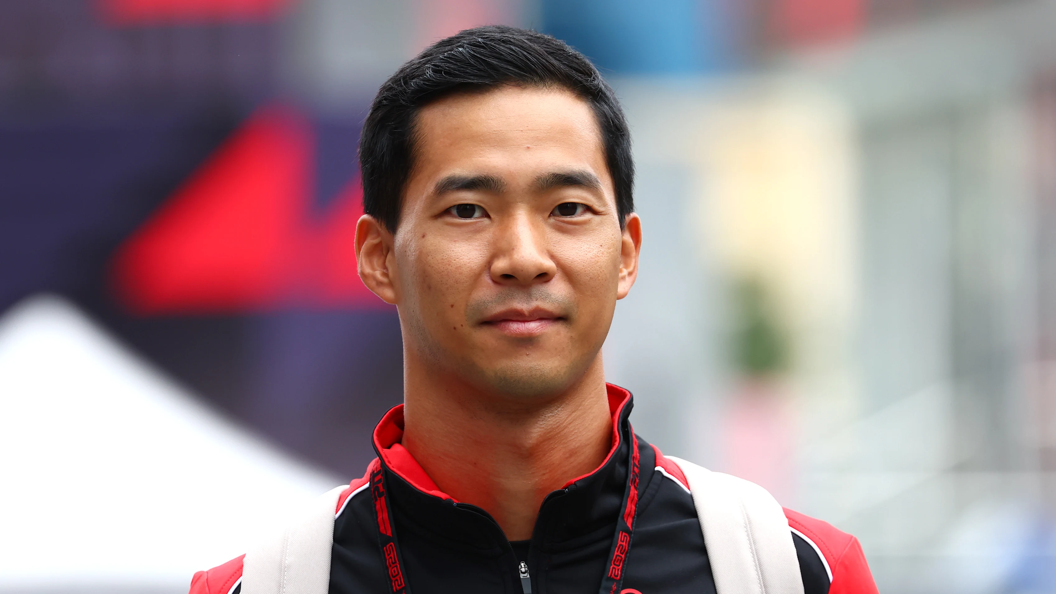 BAKÜ, AZERBAYCAN - 19 EYLÜL: Japonya'dan Ryo Hirakawa ve Haas F1 antrenman sırasında onları izliyor