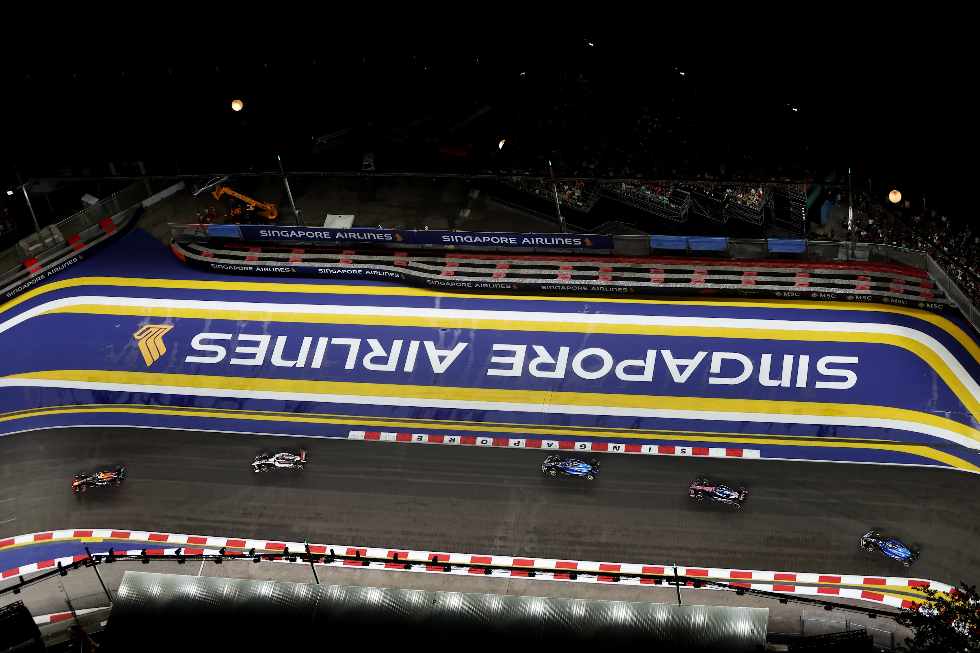 Singapur, Singapur - 05 Ekim: Japonya'dan Yuki Tsunoda (22) Oracle Red Bull Racing