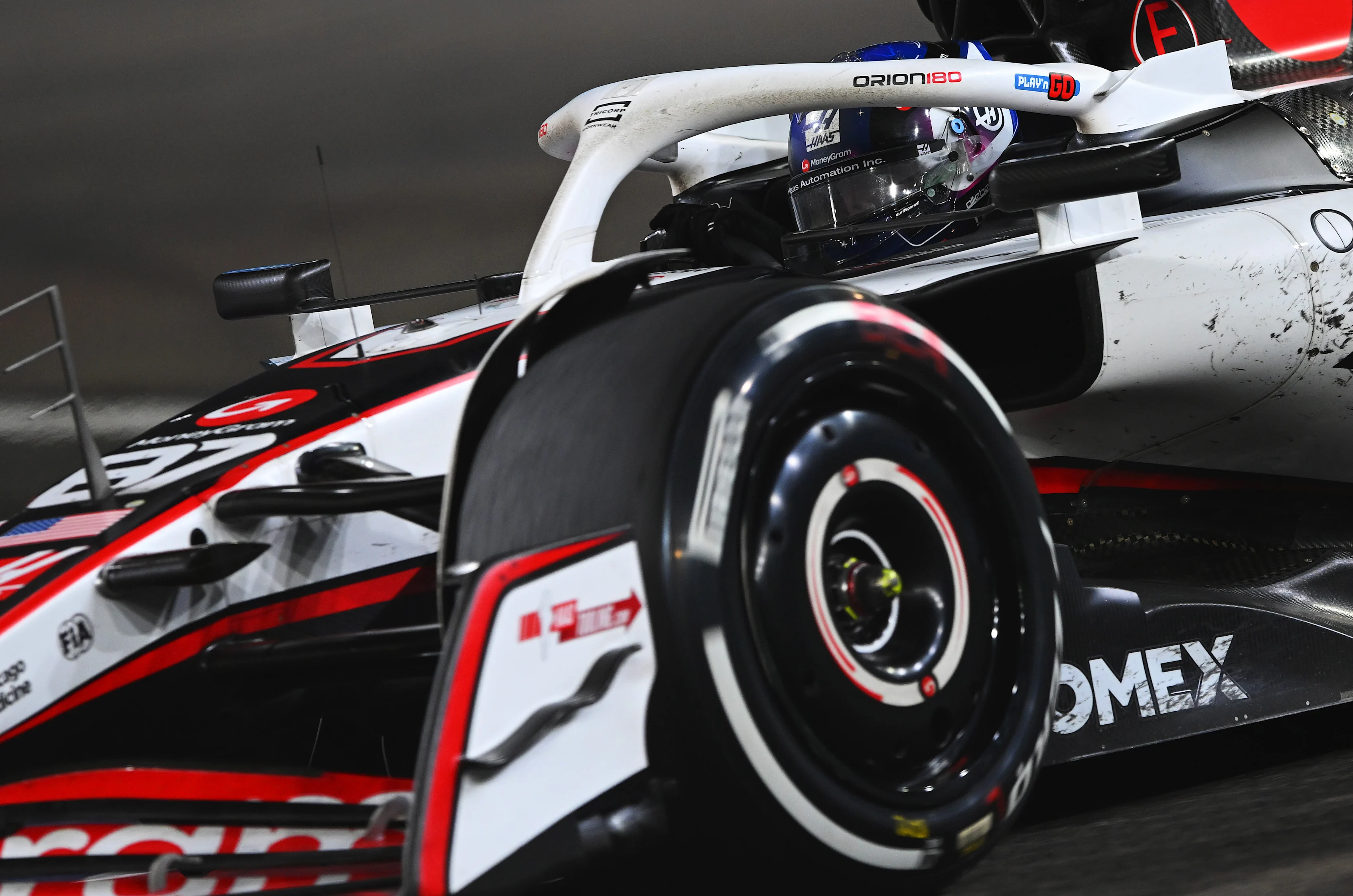 Singapur, Singapur - 05 Ekim: Büyük Britanya'dan Oliver Bearman (87) Haas F1 VF -25