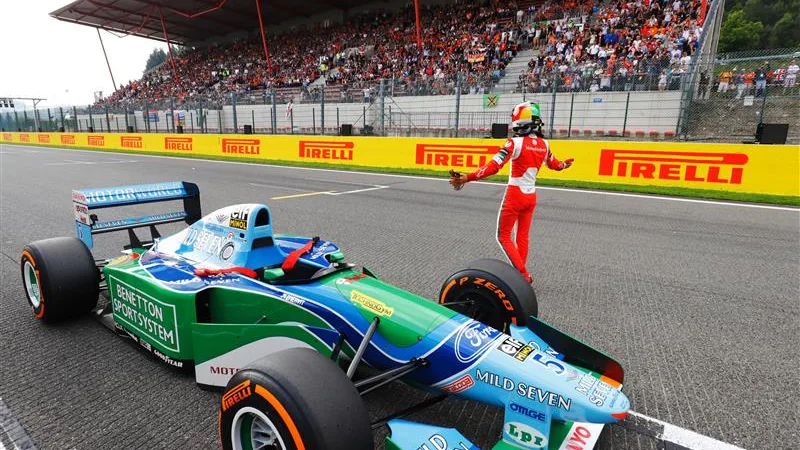 Spa-Francorchamps'ta sevgi yağmuruna tutulan Mick Schumacher için duygusal bir deneyimdi. Daha fazla görsel için kaydırın