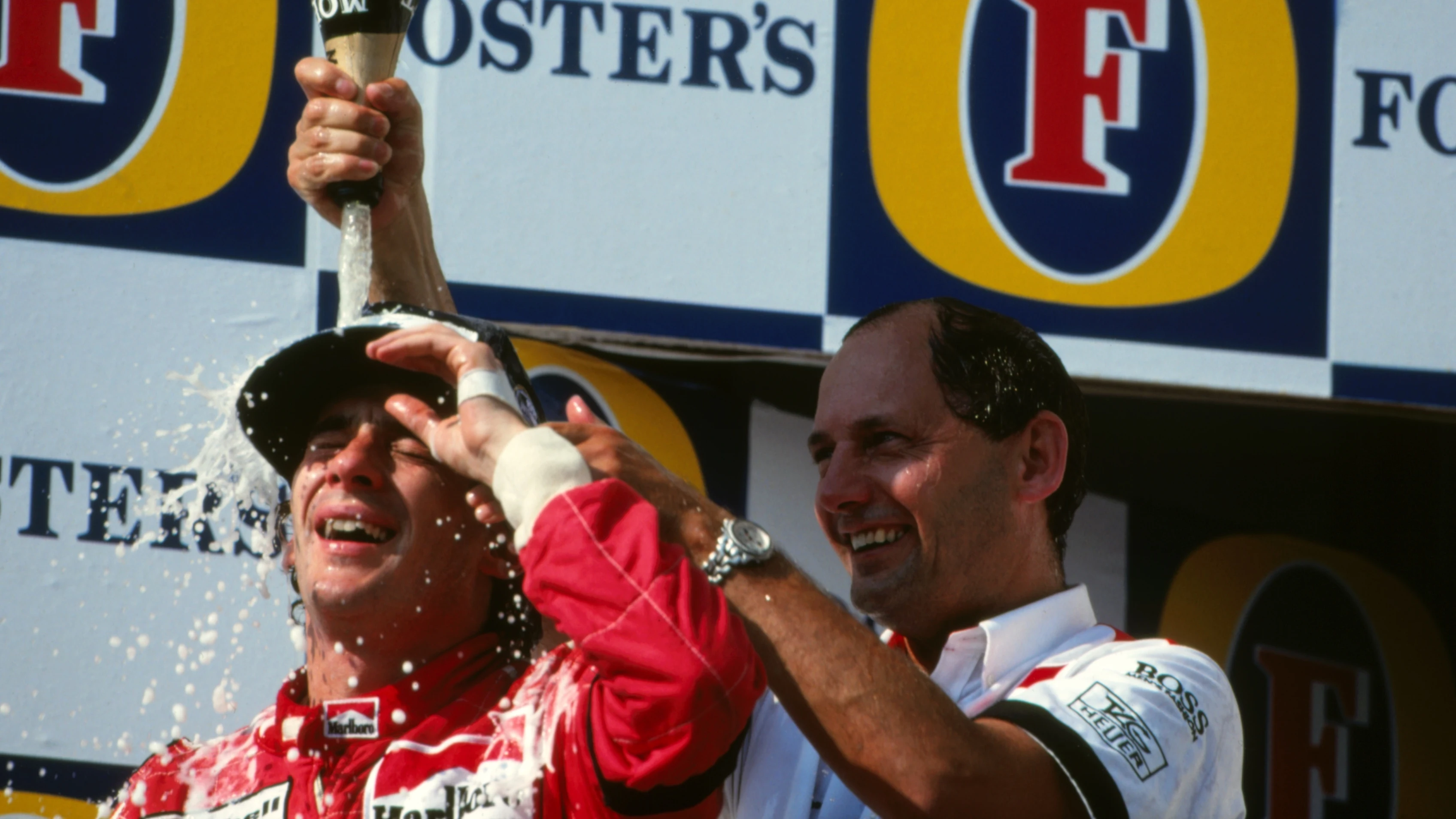Kazanan Ayrton Senna (BRA) McLaren MP4/6 ve Ron Dennis (GBR) McLaren CEO'su. Avustralya