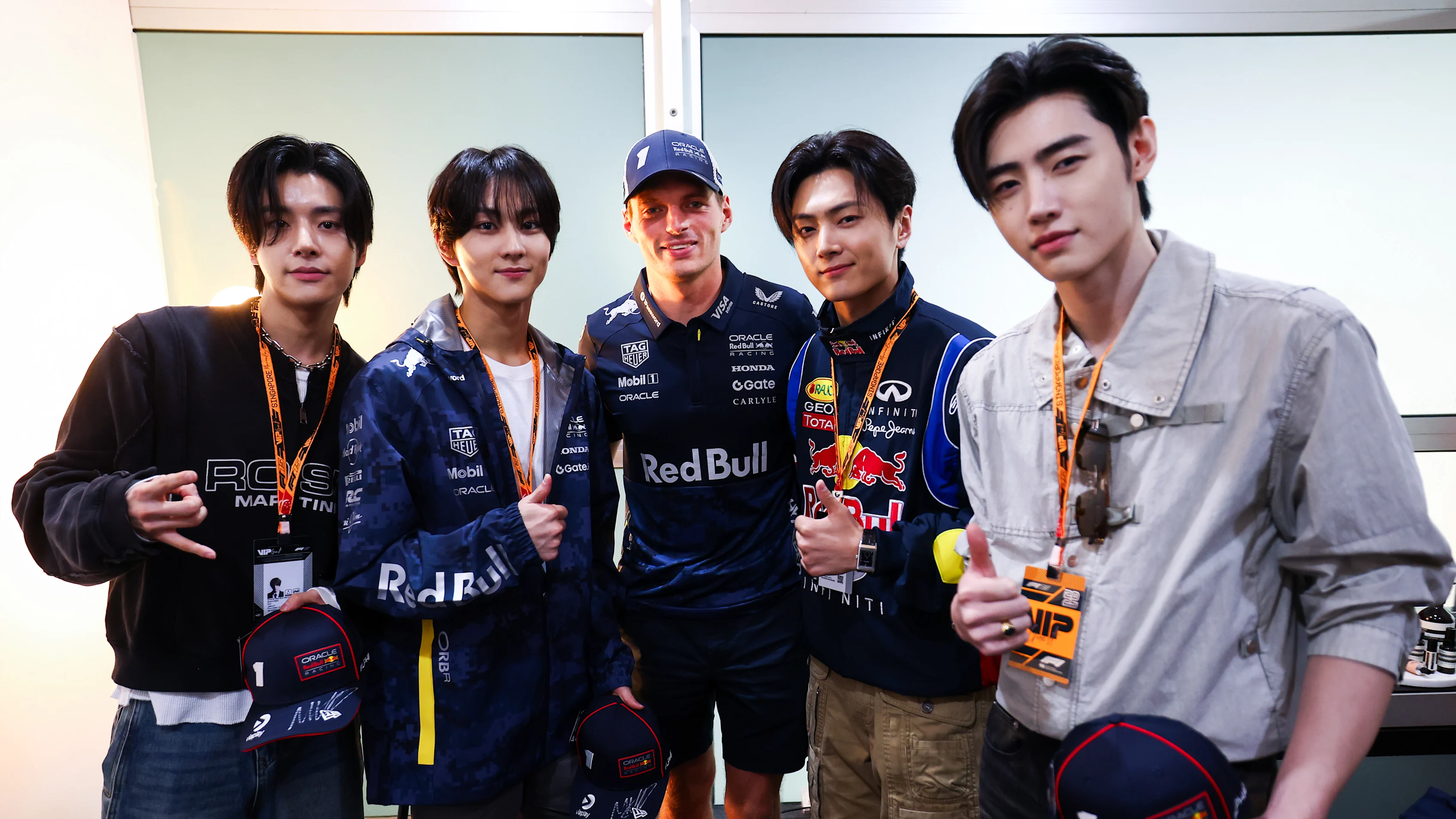 Erkek Bands Sseating Entepen Verstappen ile biraz zaman geçirdi