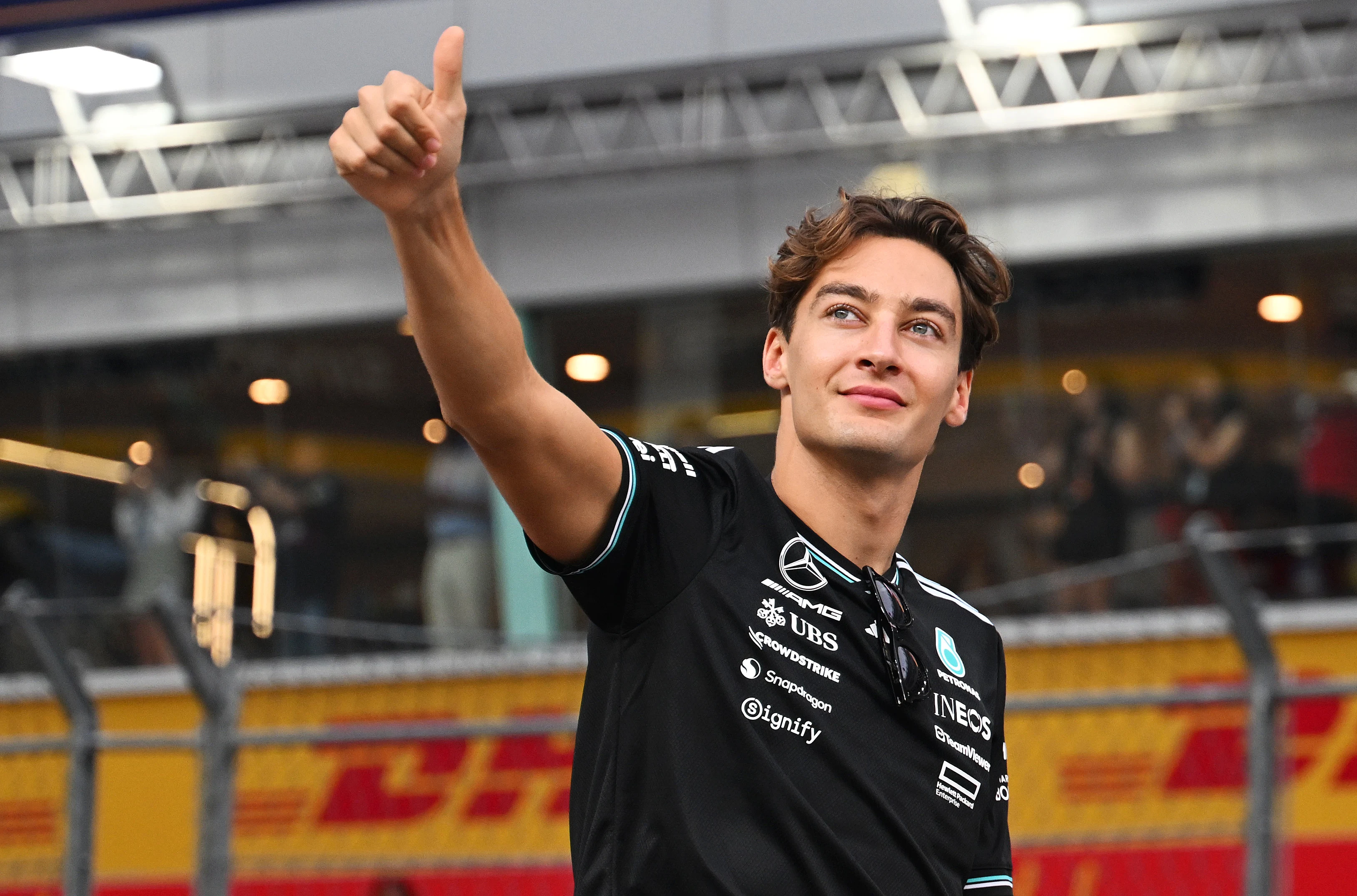 SINGAPUR, SINGAPUR - 05 Ekim: Büyük Britanya'dan George Russell ve Mercedes AMG Petronas F1