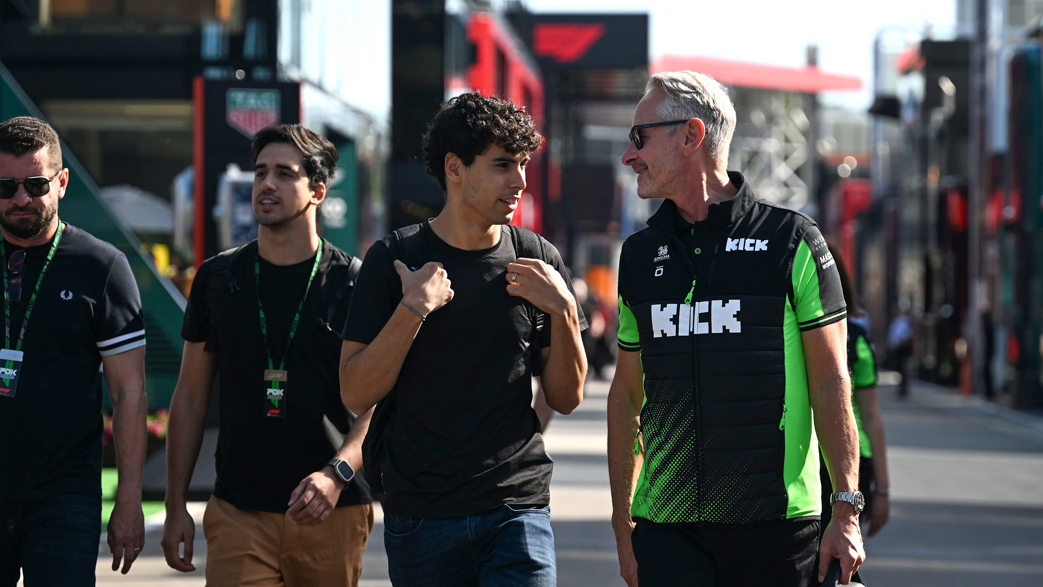 BARCELONA, İSPANYA - 29 MAYIS: Brezilya'dan Gabriel Bortoleto ve Stake F1 Takımı Sauber ve Jonathan'ı Kick etti