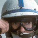 John Surtees'in tüm kariyeri boyunca sahip olduğu kask tasarımı