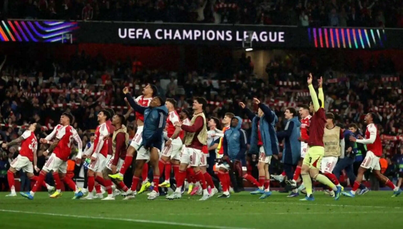 Şampiyonlar Ligi Özeti: Arsenal Şampiyonlar Ligi Finalinde