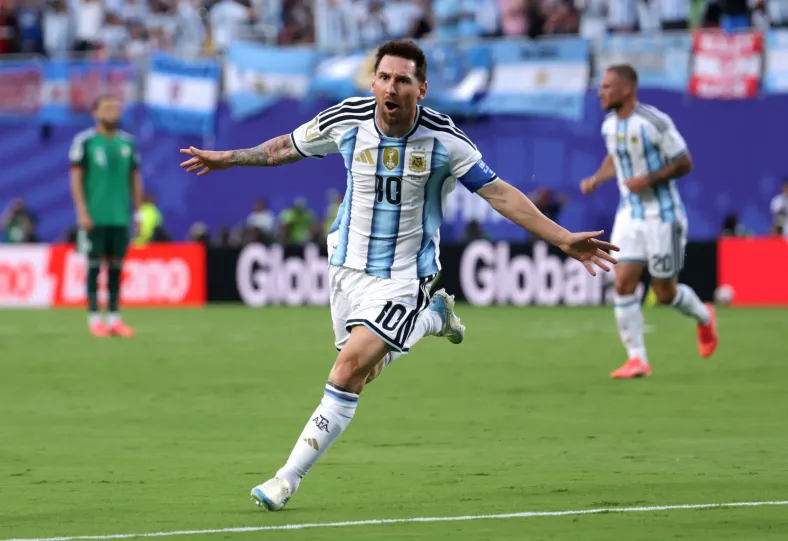 Messi hat-trick yaptı, Dünya Kupası'nda Cezayir'i yenmek için Arjantin'i kovdu | Dünya Kupası 2026 Haberleri | El Cezire